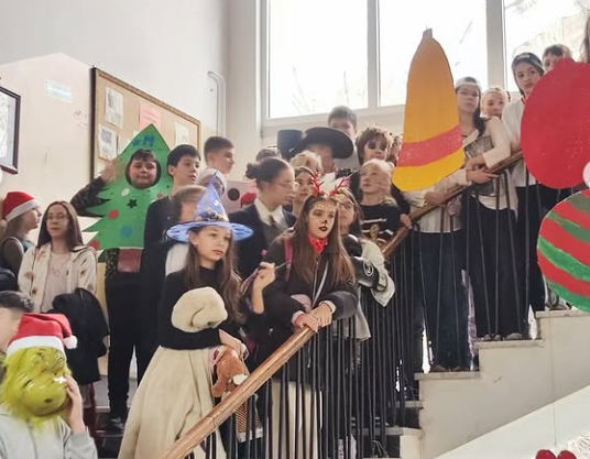 Новогодишњи маскенбал 2025